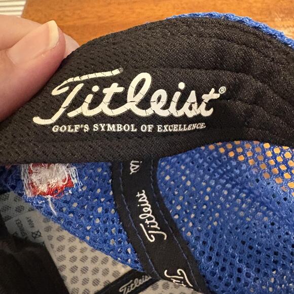 Titleist Hat Cap Snap Back Blue Mesh Trucker Embroidered Golf Mens Side Patch - Picture 2 of 8